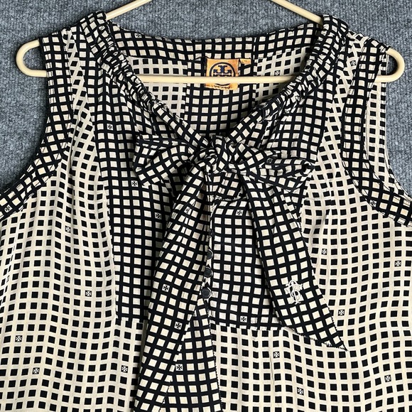 Tory Burch Silk Top Size 10 Sleeveless Bow Tie Neck Geometric Chic Office - Picture 3 of 9